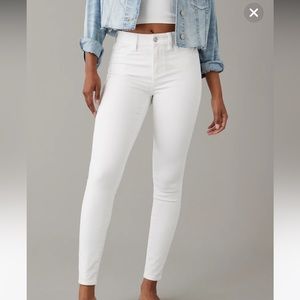 American Eagle High Waisted Next Level Stretch Skinny White Jeans size 2 new